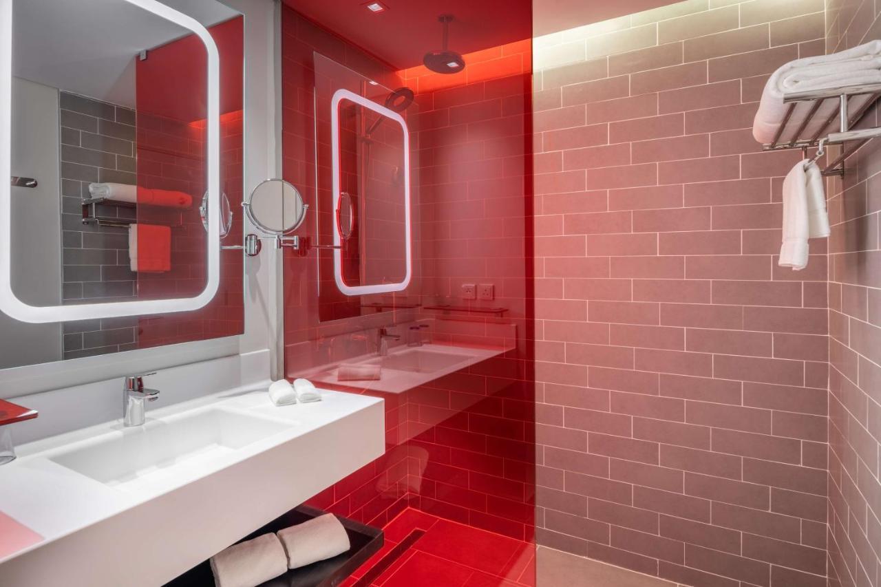 Park Inn By Radisson Jeddah Madinah Road Екстер'єр фото