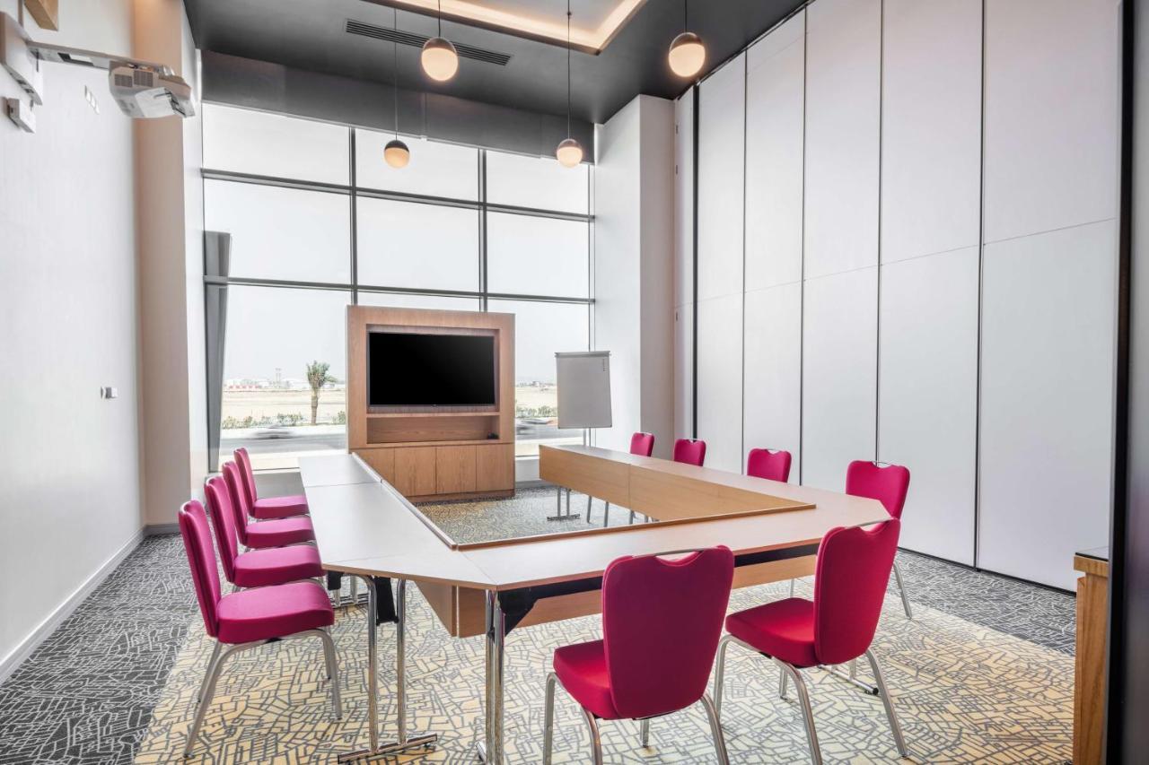 Park Inn By Radisson Jeddah Madinah Road Екстер'єр фото