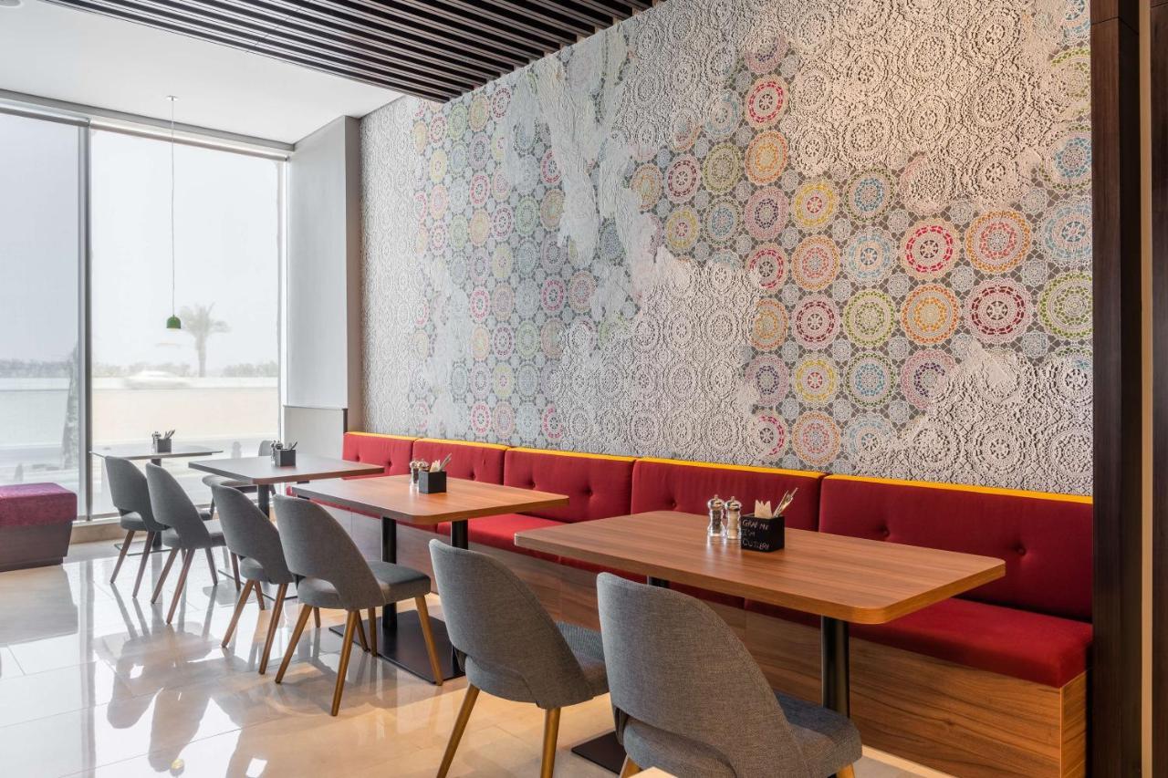 Park Inn By Radisson Jeddah Madinah Road Екстер'єр фото