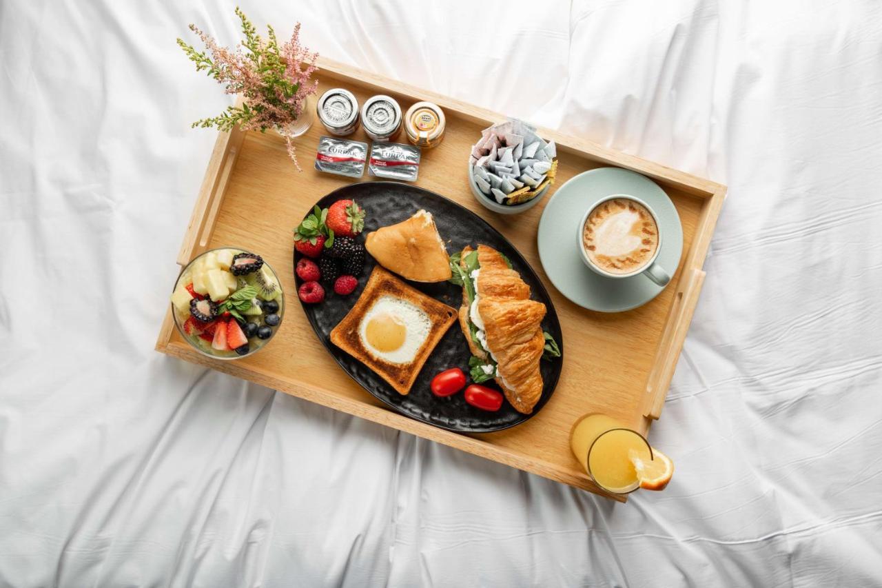 Park Inn By Radisson Jeddah Madinah Road Екстер'єр фото