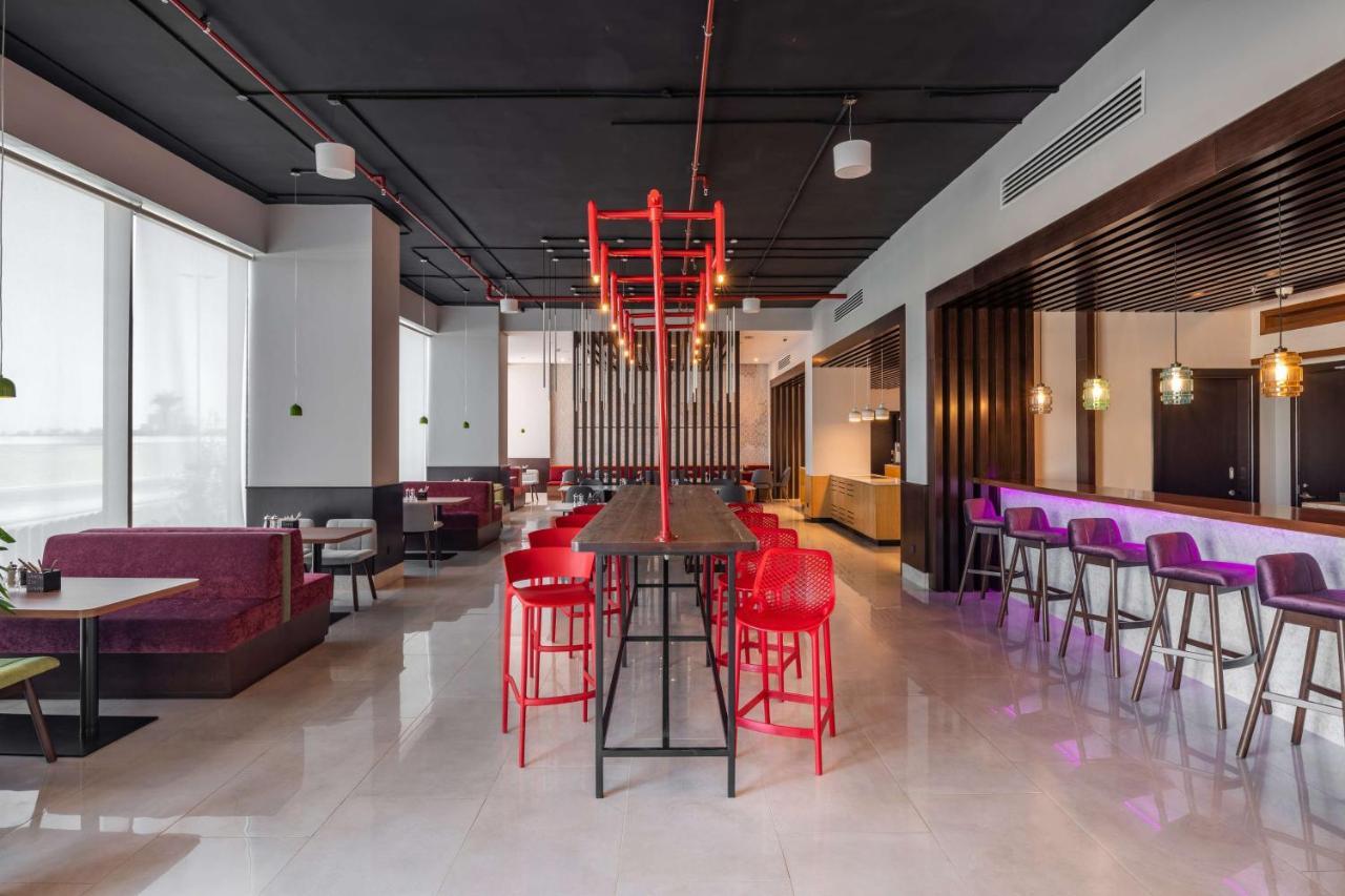 Park Inn By Radisson Jeddah Madinah Road Екстер'єр фото